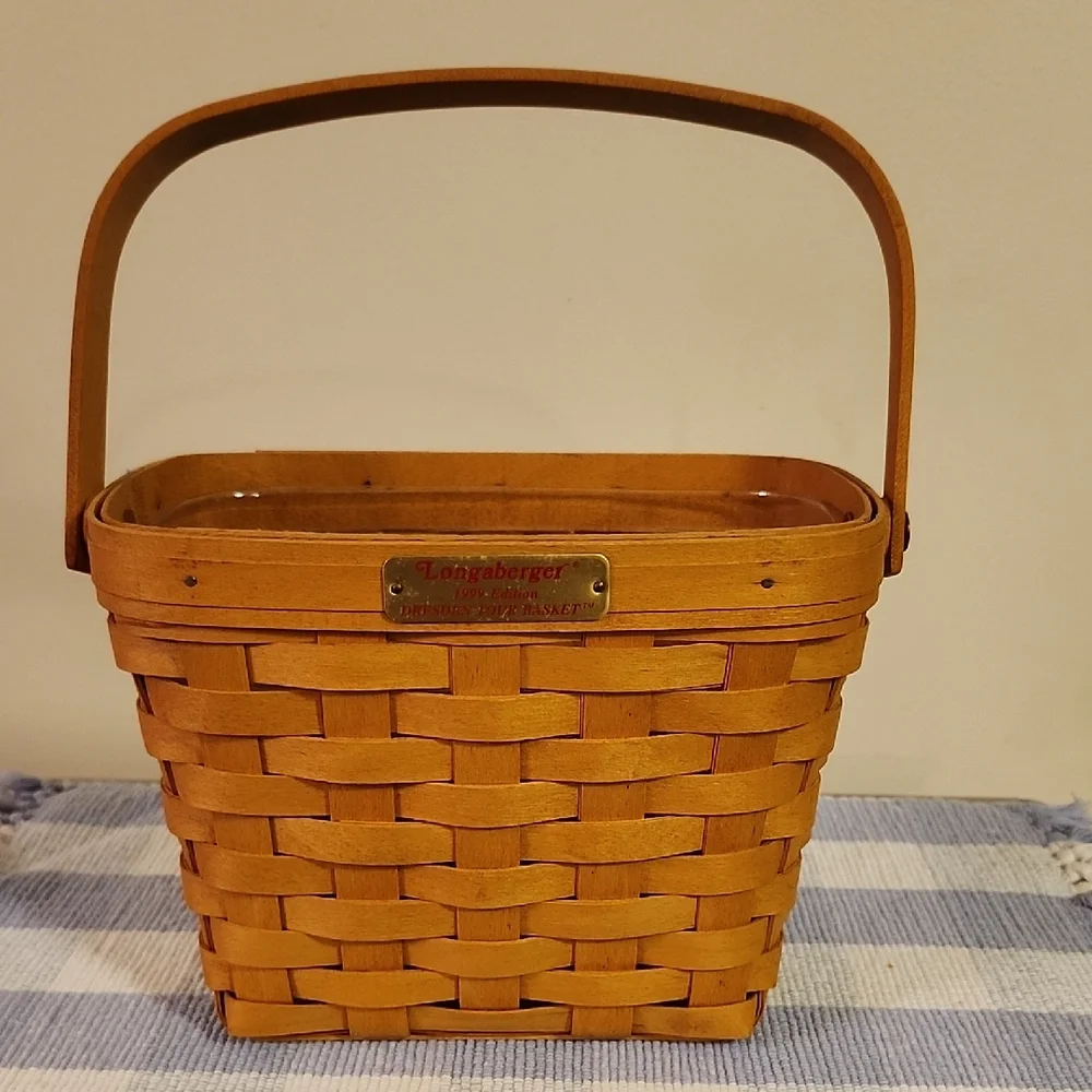 Longaberger 1999 Dresden Tour Basket with protector